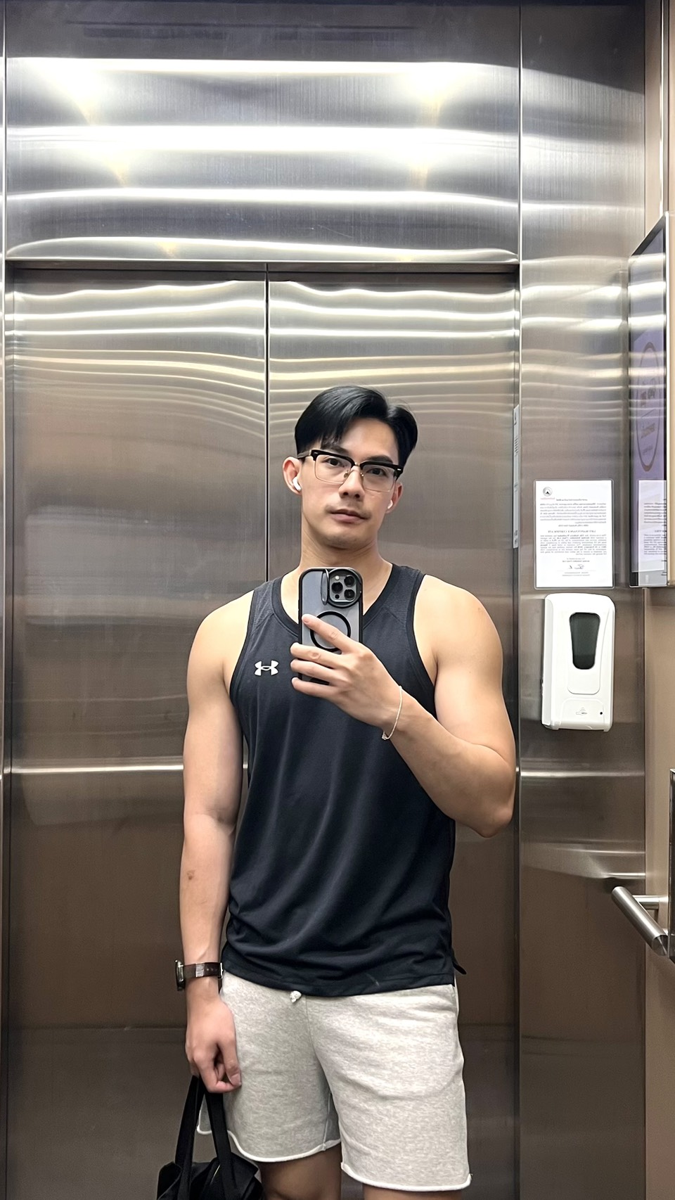 VIT · Male massage therapist · Mandel Spa · Bangkok (photo 2)